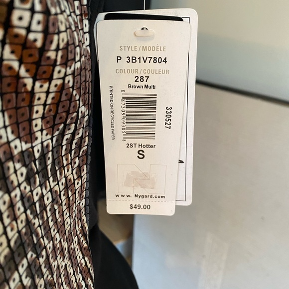 NWT Nygard shell . Size small . - Picture 6 of 10